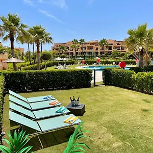 Golf With Private Garden Direct Pool Access , Casares España