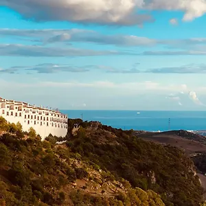 38 , Casares España